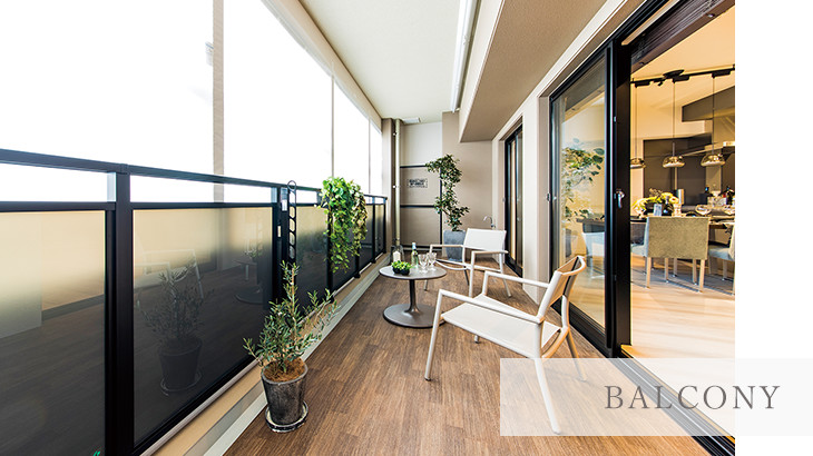 BALCONY